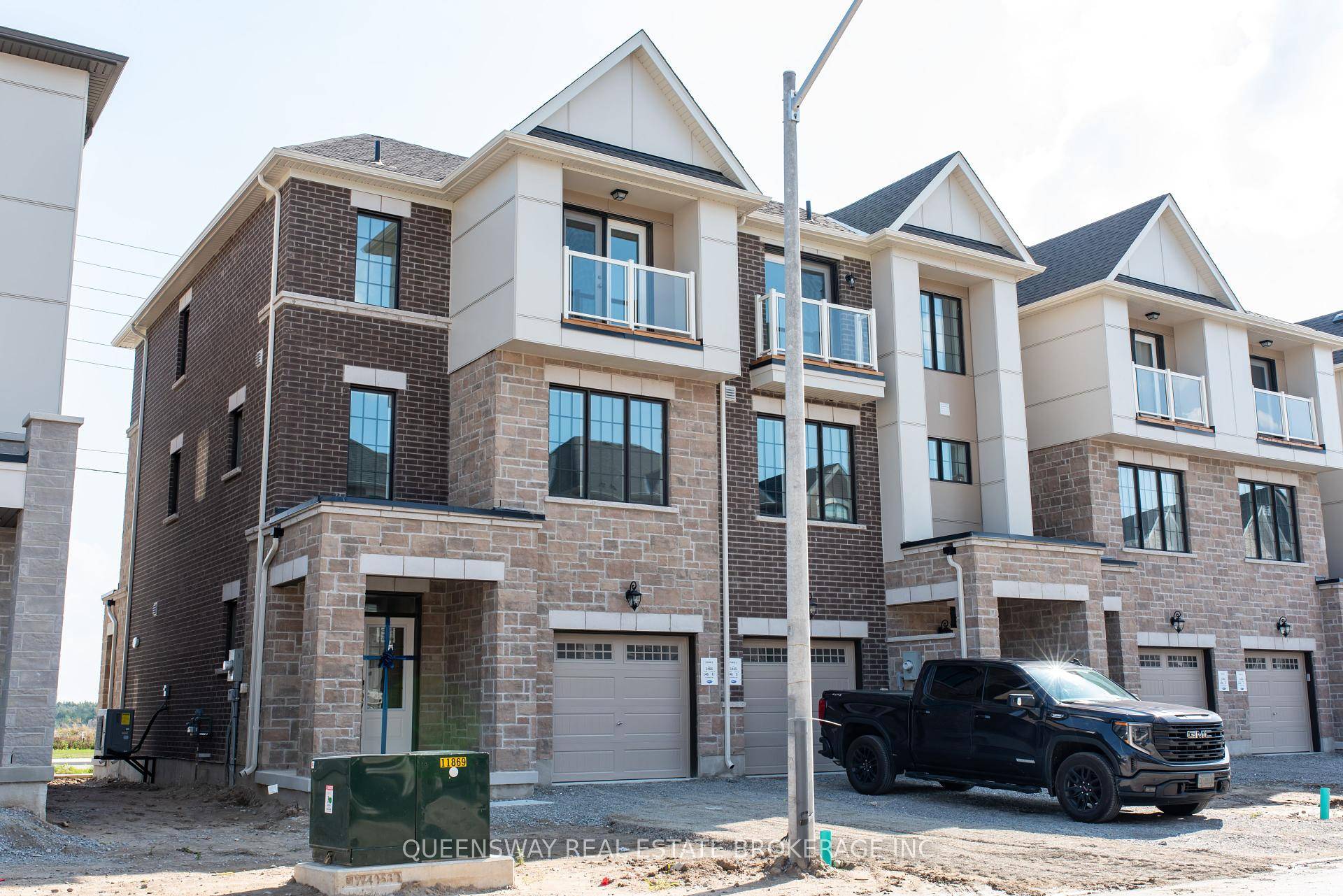 Brand new Mattamy townhome offering 4 spacious bedrooms and 3.