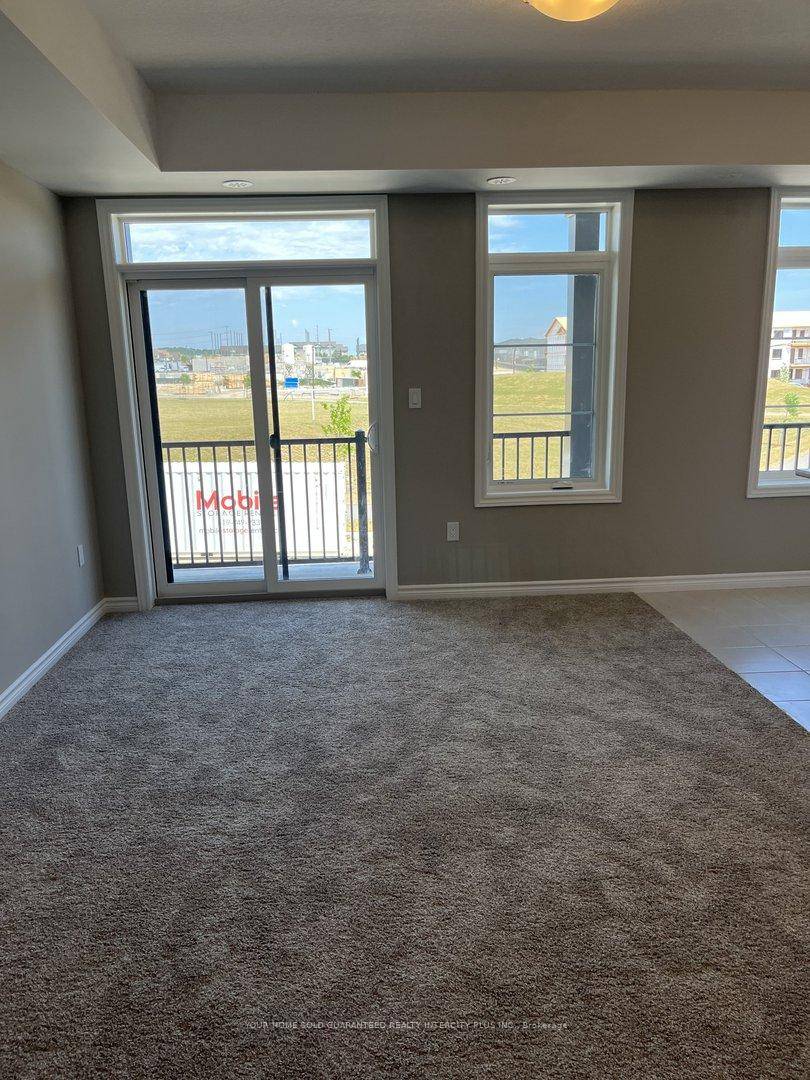 Stunning Condo Townhouse Featuring 2 Bed 2.