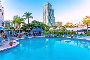 SPECTACULAR 2 2 IN LUXURIOUS TURNBERRY ISLE.