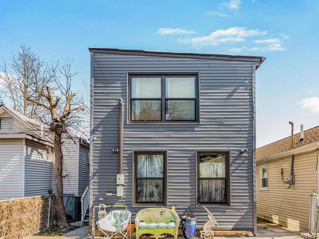 MOTIVATED SELLER Welcome to 45B Edgewater Park !