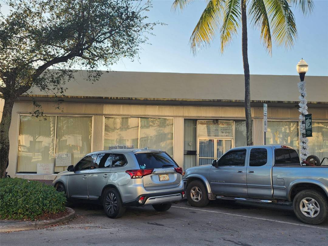 Wow ! ! FANTASTIC OPPORTUNITY to get in early on the revitalization of Historic Downtown Homestead !