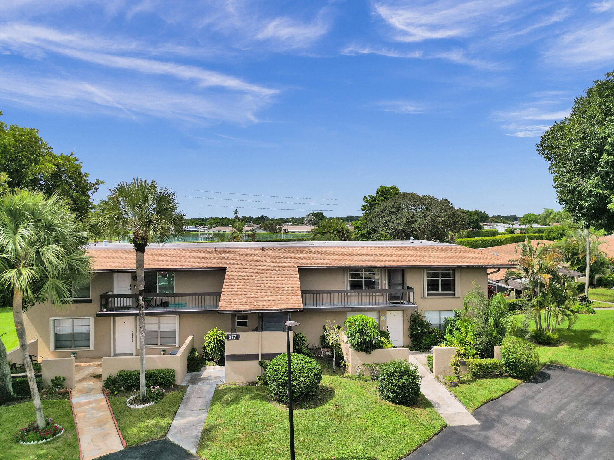 Great Location ! 2nd Floor Corner 2 2 with Wonderful Garden View no back neighbors !