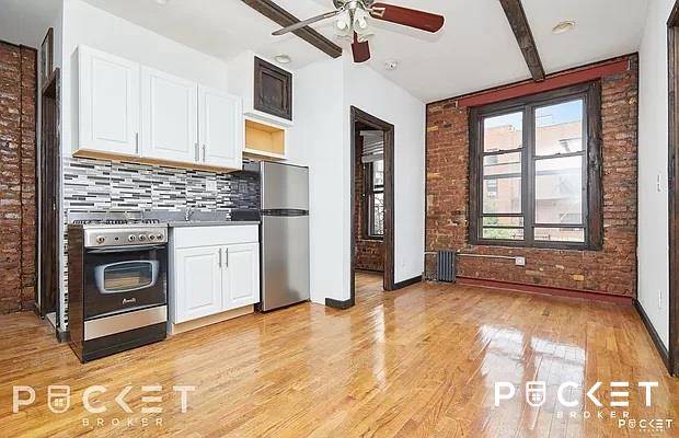 BRIGHT 3 BEDROOM ! ! NEW RENOVATION !