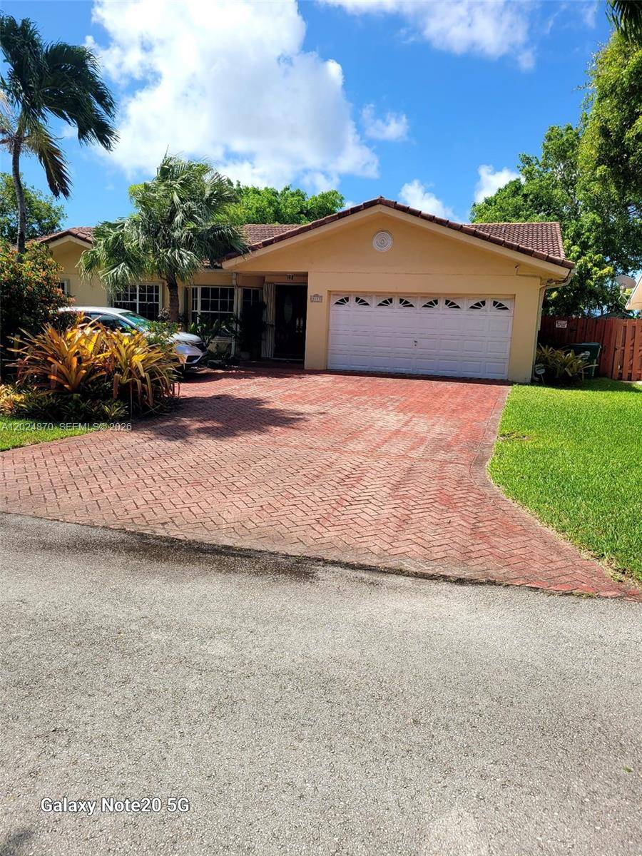 24 hours showing notice, upgrade garage to one bedroom