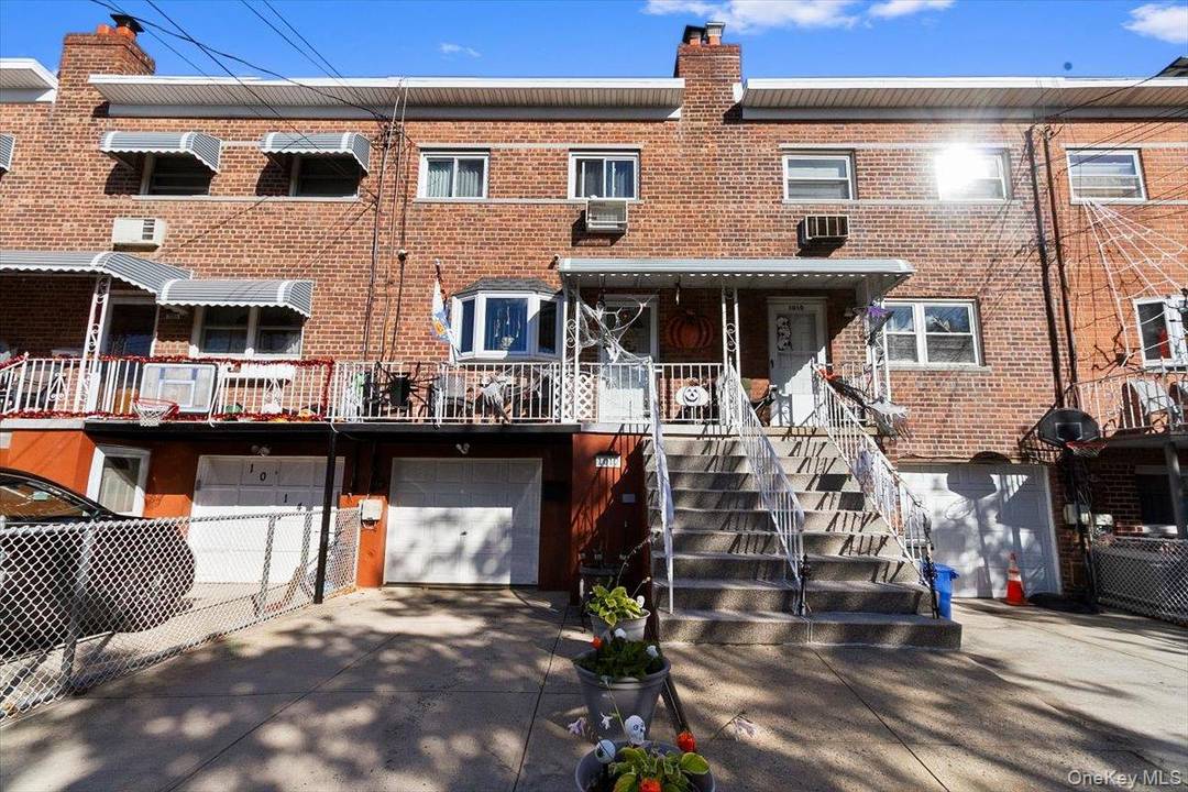 Charming and well maintained brick townhouse in Country Club section of the Bronx.