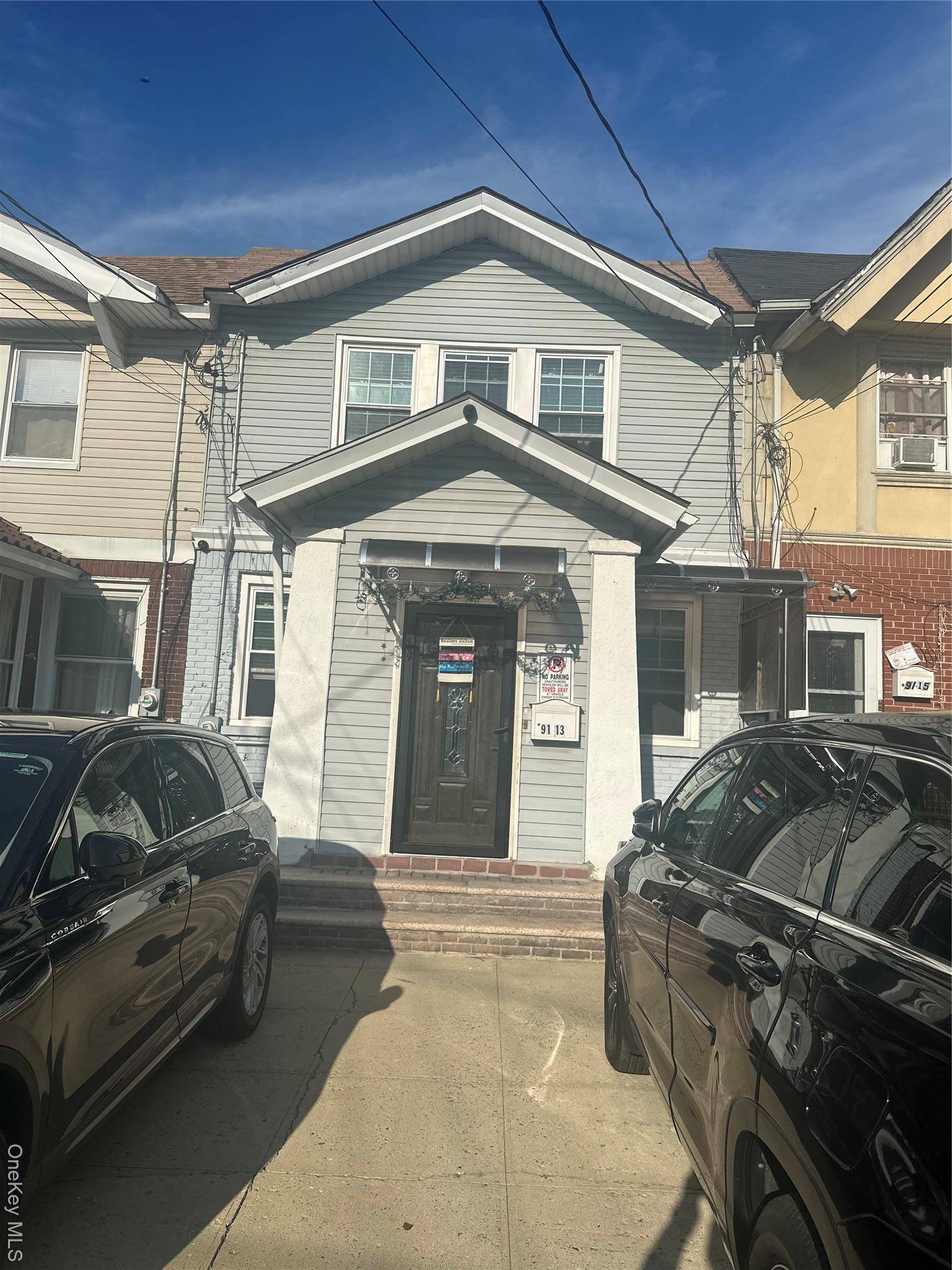 This beautifully updated and spacious home features stunning hardwood floors, generously sized bedrooms, and brand new, modern appliances it s move in ready !