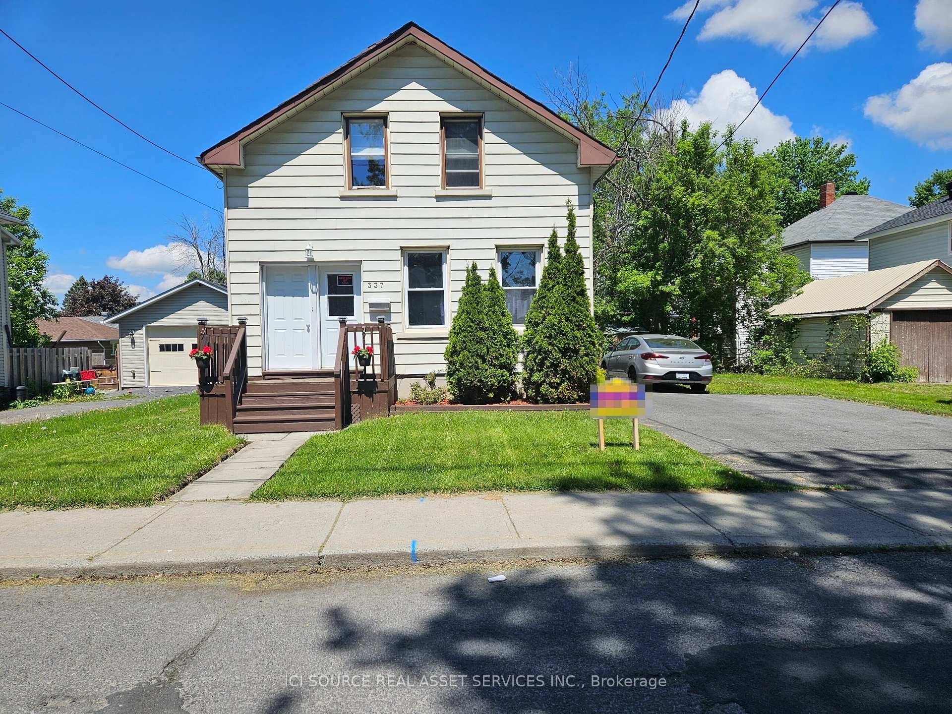 This beautiful recently fully renovated detached Single Family Home is finished to HIGH STANDARDS.
