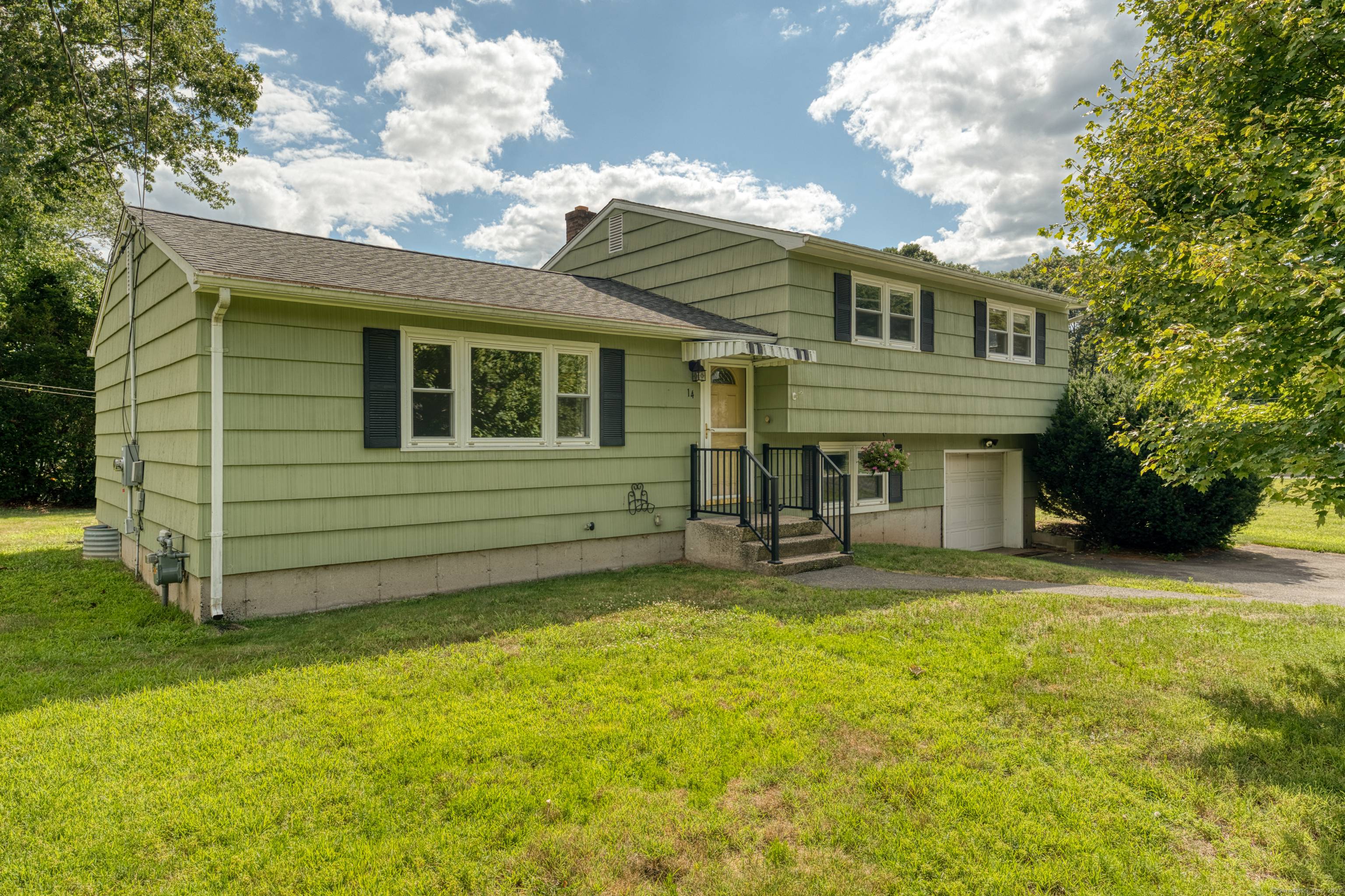 Welcome to this delightful three bedroom split level home, perfectly situated on a peaceful cul de sac.
