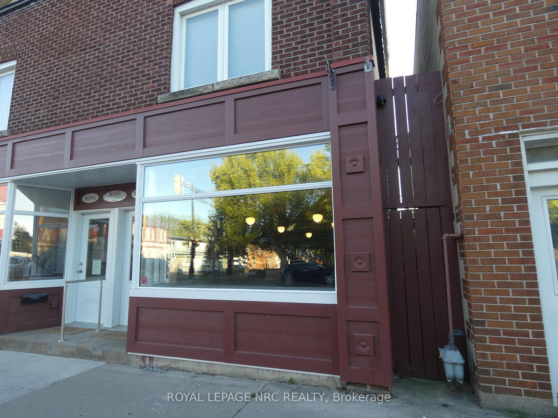 Rare opportunity ! Store front in Cummington Square in the quaint Village of Chippawa.