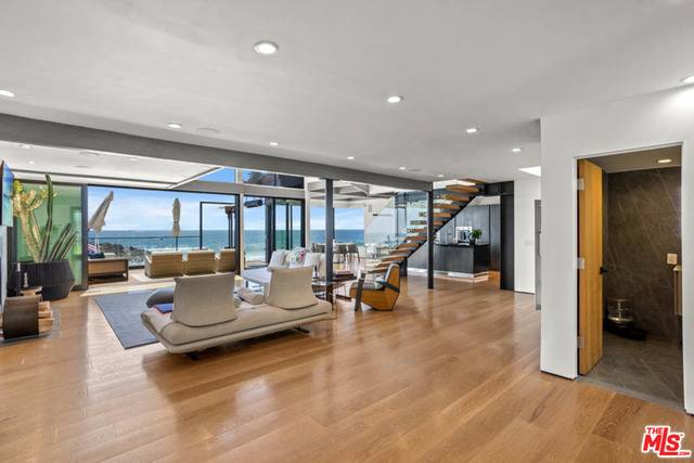 24958   Malibu Rd Malibu LA