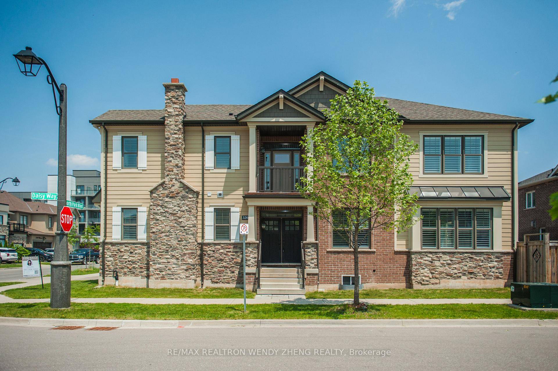 Welcome to 3209 Daisy Way !