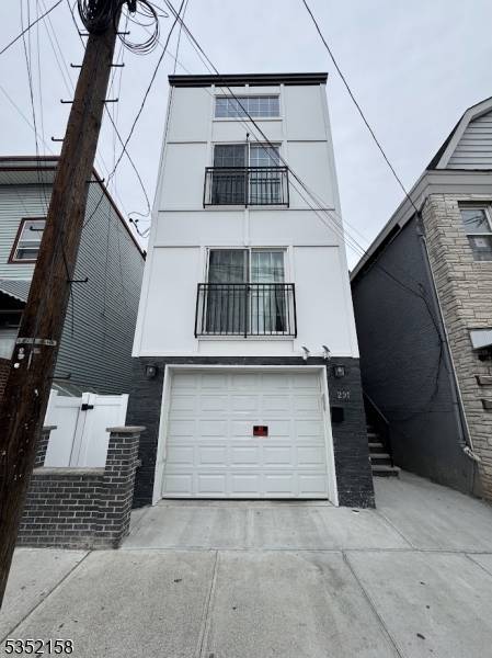 New house consisting of 2 units.