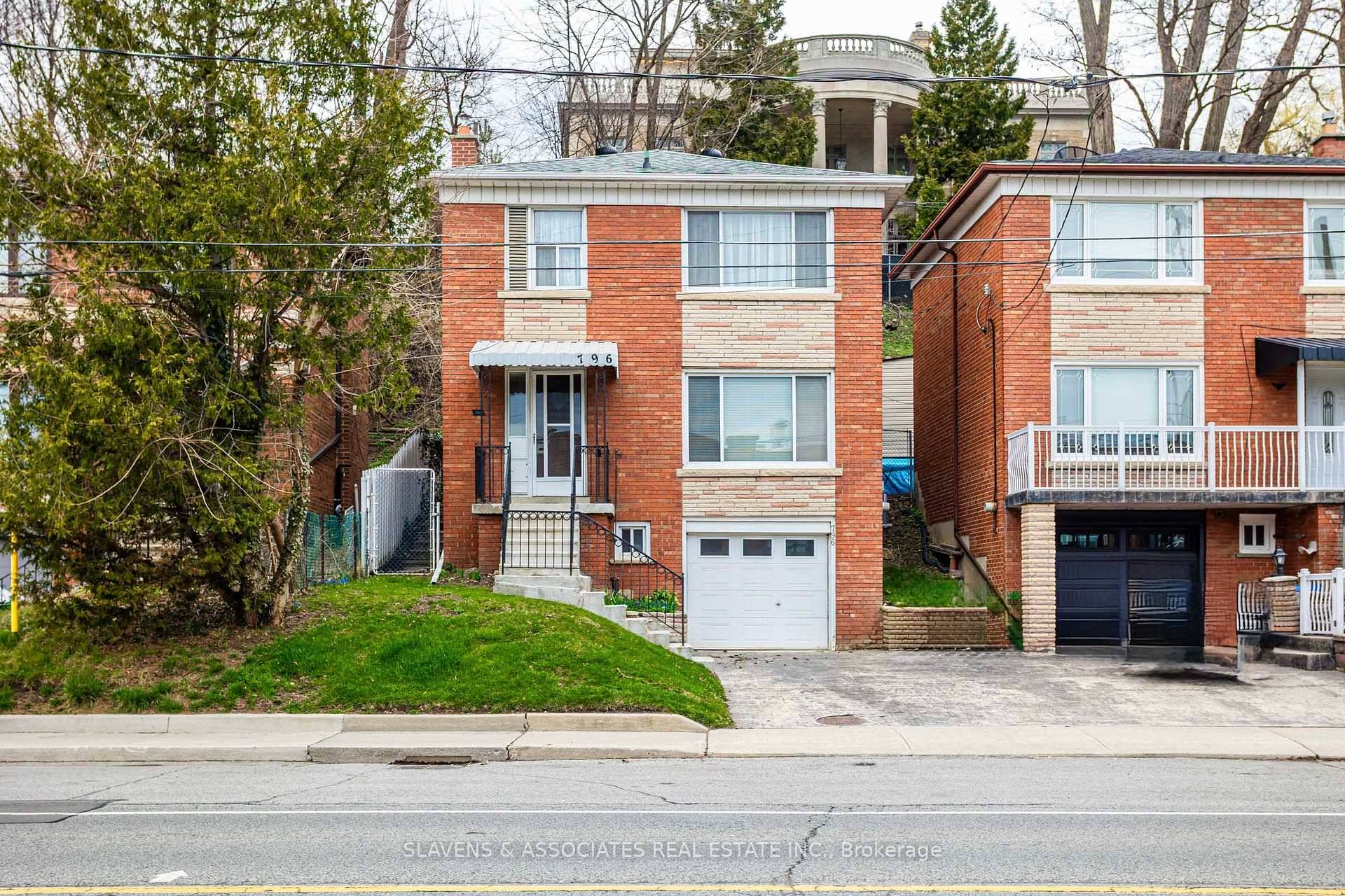 Exceptional Opportunity in a Prime Location !