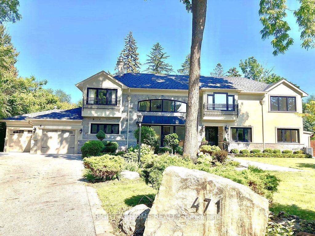 Set On An Expansive Around Half Acre Over 20, 400 Sqft Lot, A Private Like Crescent In The Prestigious Rattray Marsh Estates, This Custom Built Residence Is Surrounded By Mature ...