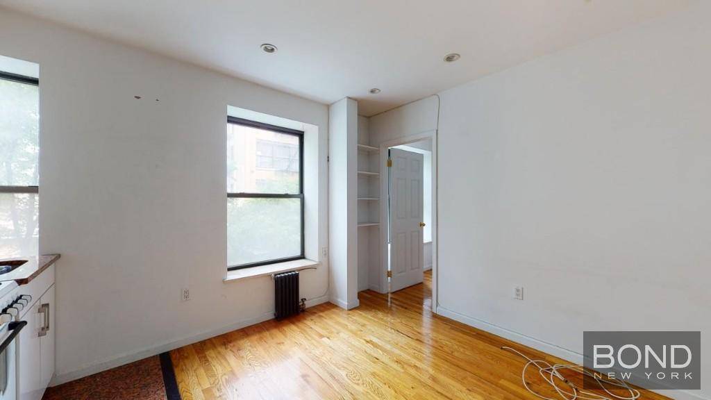 Great 2 bedroom apartment in the heart of East Village.