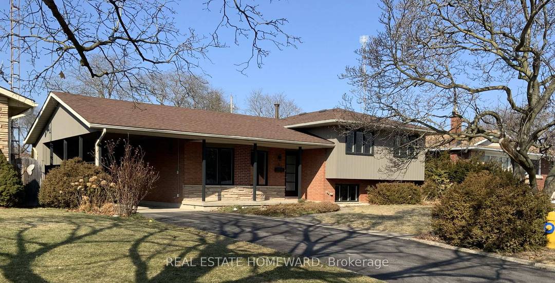 Welcome to 33 Strathcona Drive.