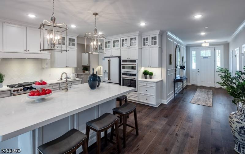The Pratt II has a modern functional floor plan, providing a seamless flow between the living and dining spaces.