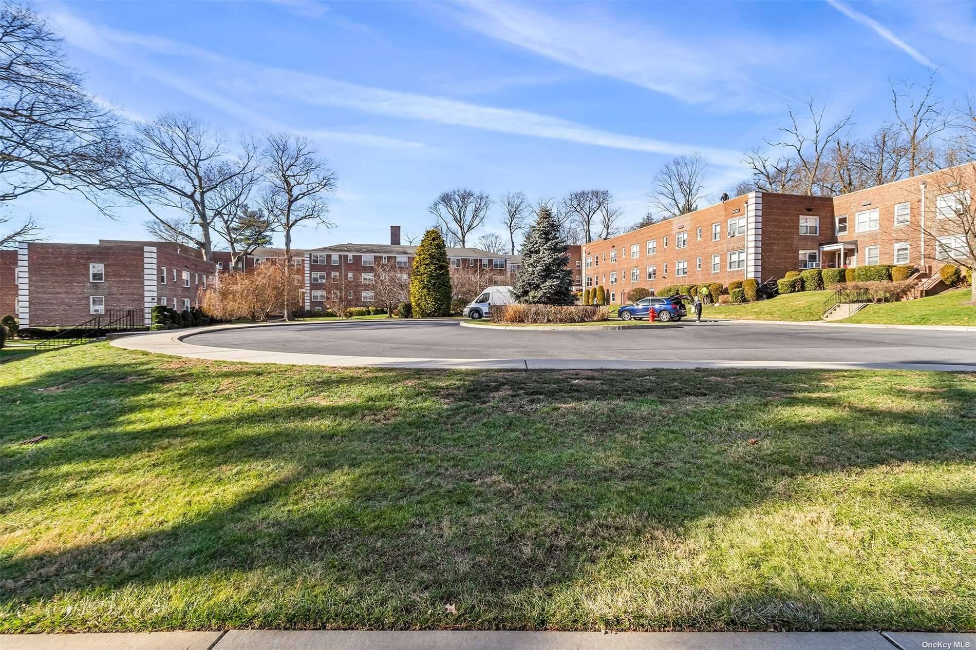 Step into this stunning one bedroom haven.