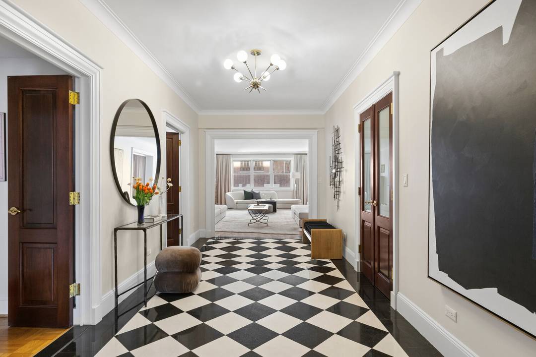 Welcome to 710 Park Avenue, an exceptional residence in the heart of the Upper East Side, where timeless elegance meets modern comfort.