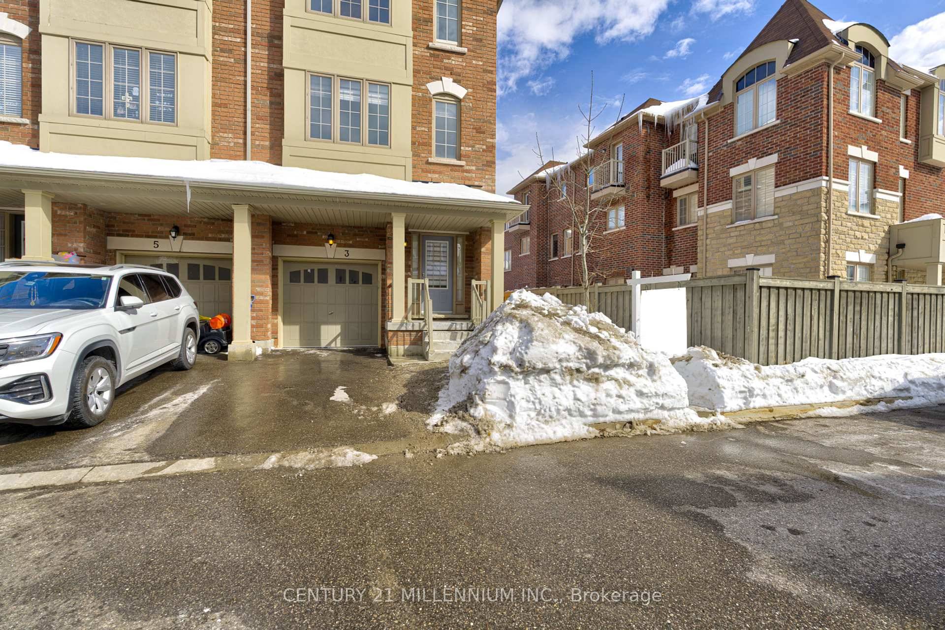 Modern look 3 1 Bed Room and 2 2 Washrooms with extra one spot parking !
