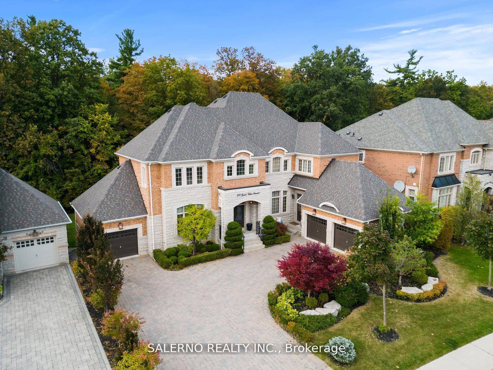Luxury Living At It's Finest, In A Prime Vaughan Location !