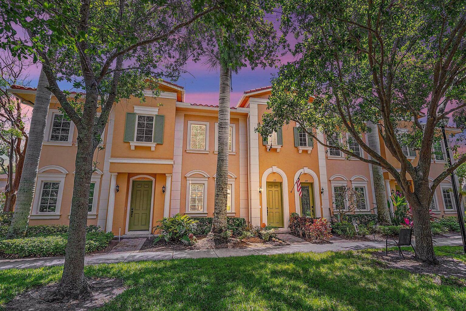 Amazing ''Midleton Model'' 3 Bedroom, 2 1 2 Bathroom, 2 Car Garage Townhome In The Heart Of Jupiter Abacoa !