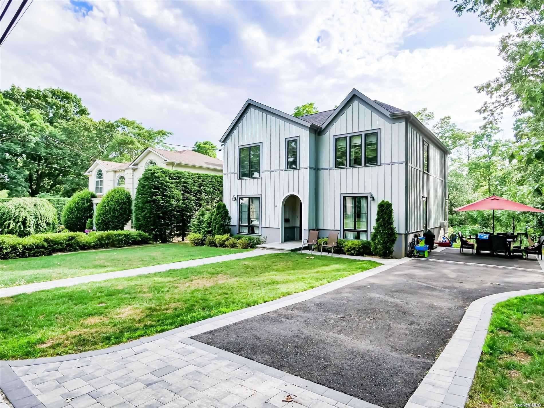 12 Glamford Avenue, Port Washington, NY 11050