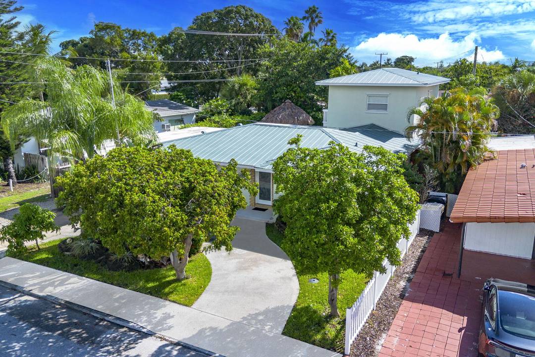 This 4 bedroom, 3 bath pool home is made for Florida living !