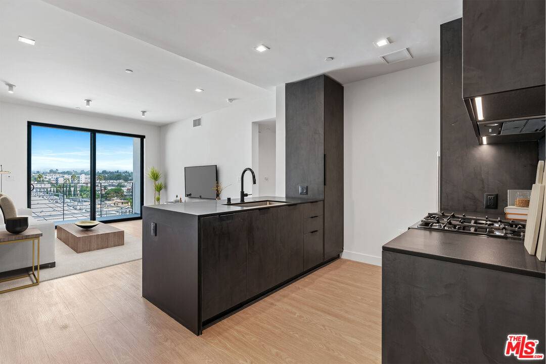 3688 Overland Ave 2.0 LA