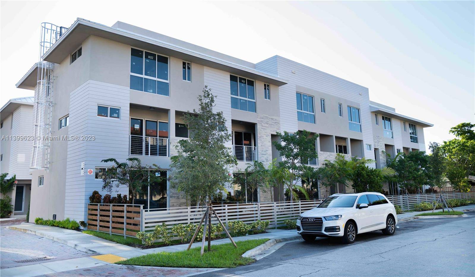 Victoria Park Holiday Special Limited time offer for Credit Qualified Tenants.