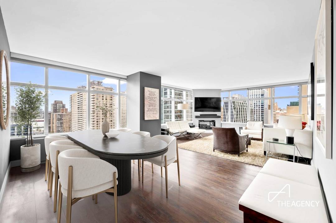 Perched high above Lincoln Square with views of the Hudson River and the city skyline, Residence 17B at 3 Lincoln Center is a beautifully renovated, oversized 1 bedroom, 1.