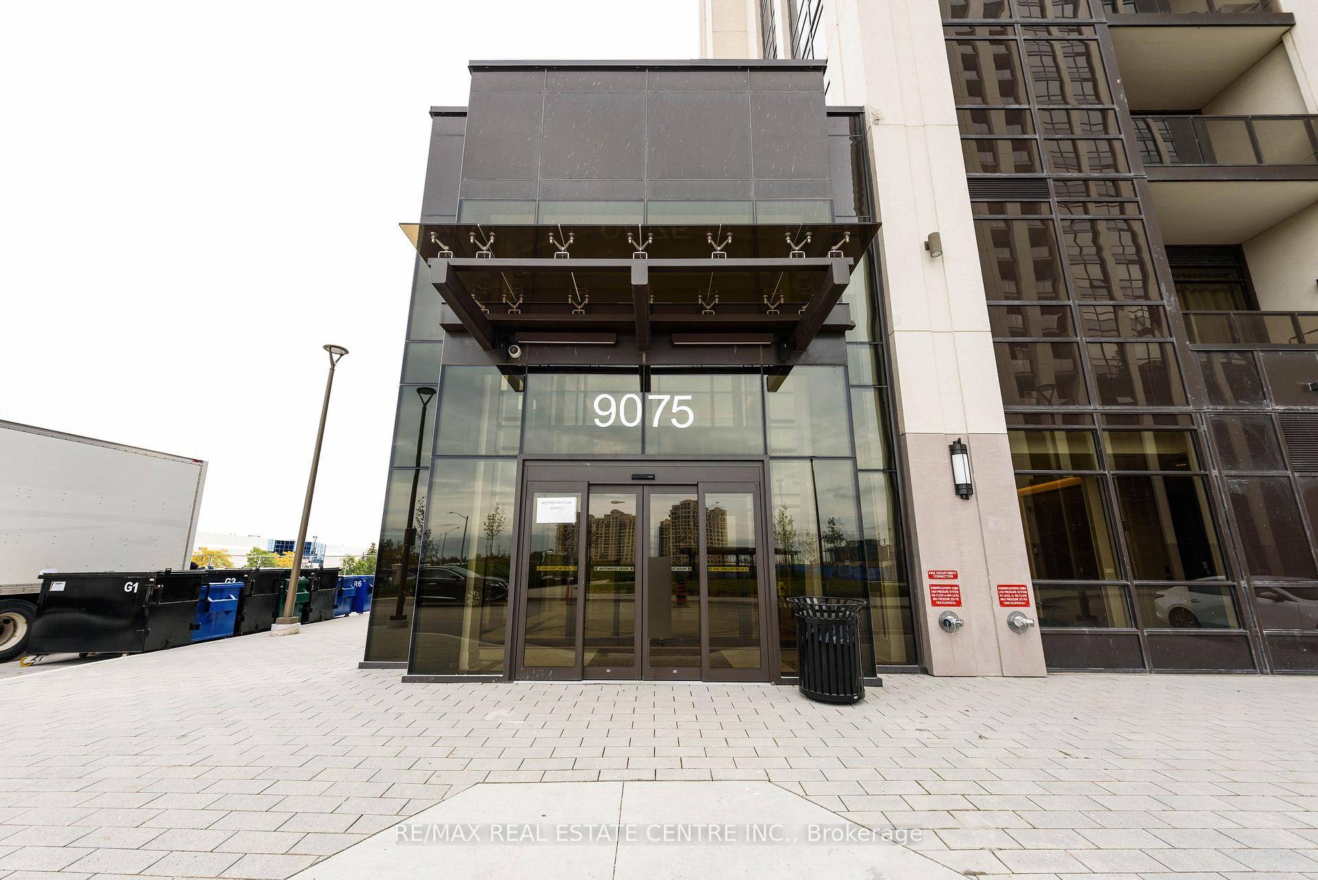 Welcome To The Luxurious 'Park Avenue Place' New Style Condo In The Heart Of Vaughan.