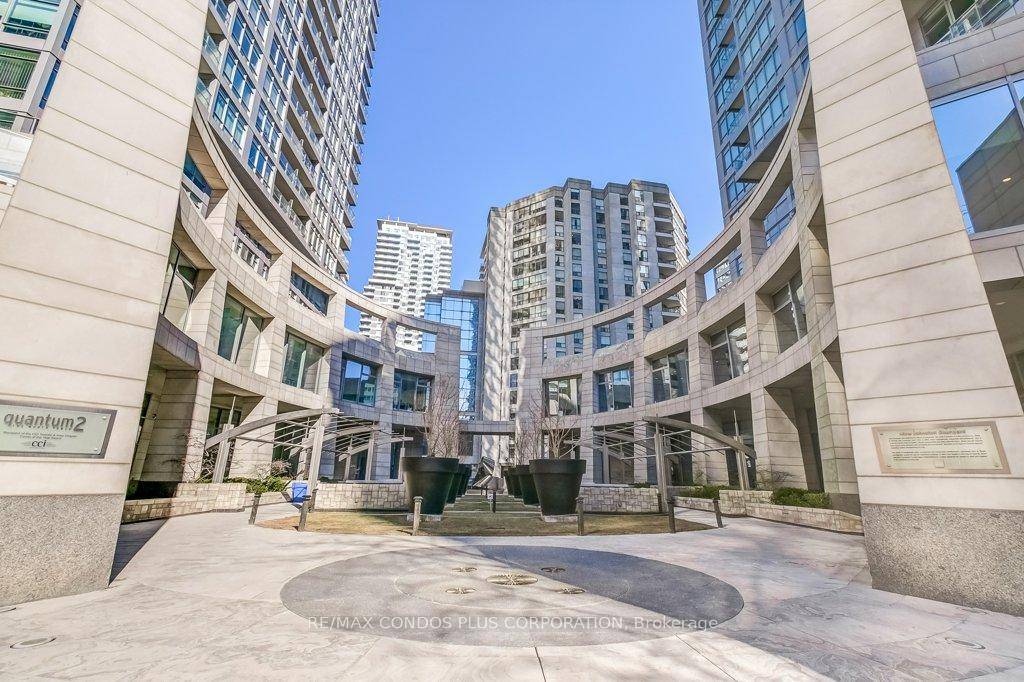Welcome to Quantum 2, The North Tower built by Minto and conveniently located in the Vibrant Yonge amp ; Eglinton neighborhood.