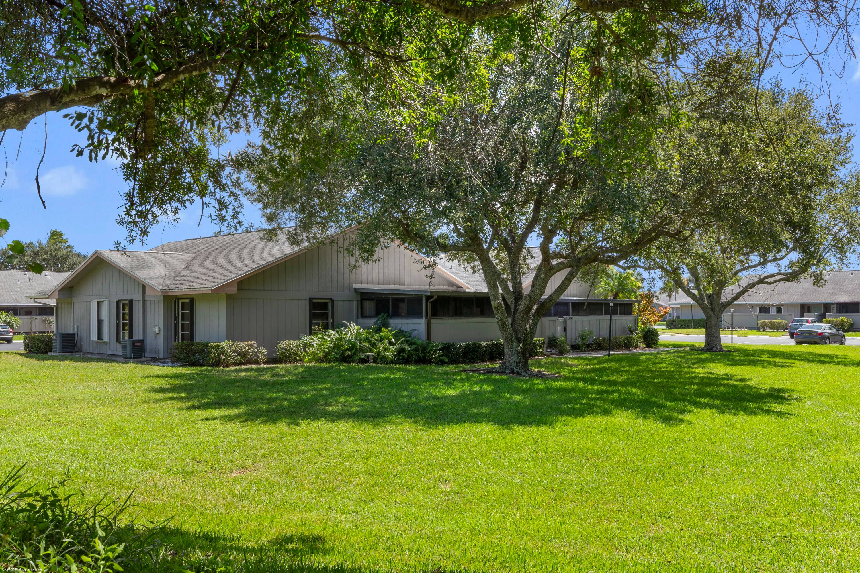 Cinnamon Tree, located in Jensen Beach, is a great community to live in and boasts a remodeled pool, clubhouse, sidewalks a lake.