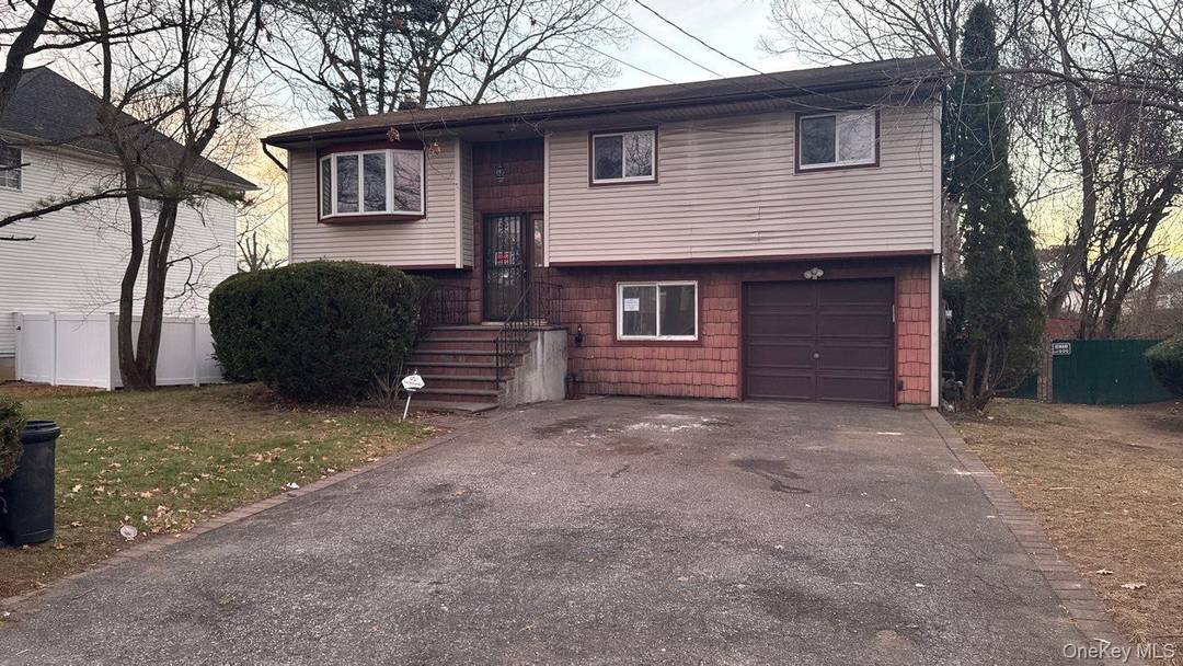 Hi Ranch Style Home. This Home Features 4 Bedrooms, 2 Full Baths, Formal Dining Room, Den amp ; 1 Car Garage.