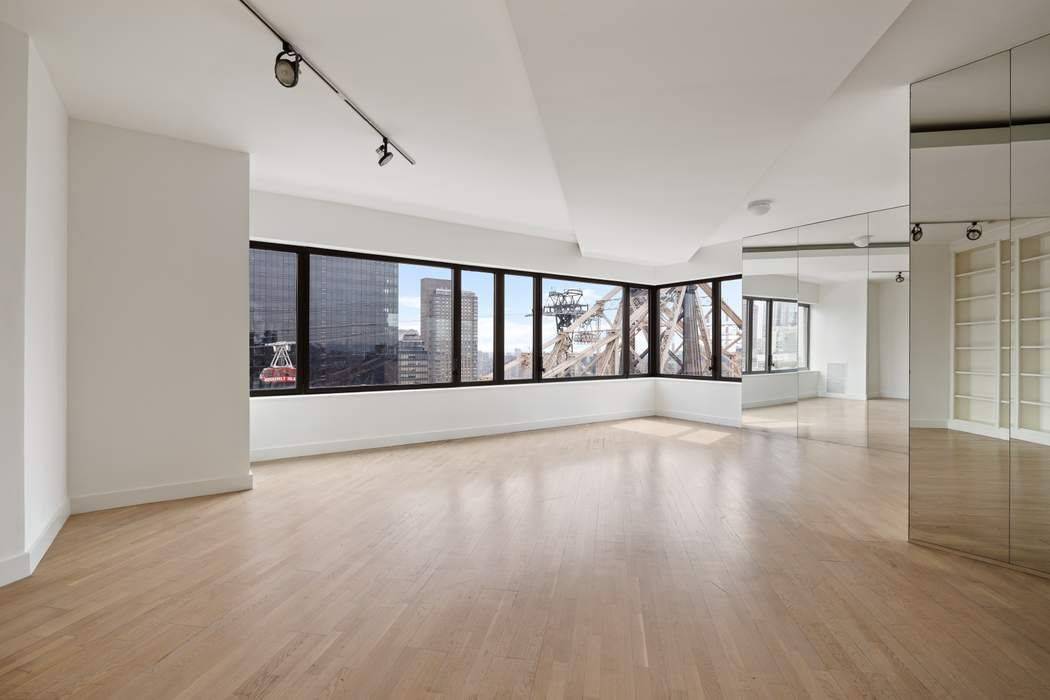 Perched on the 20th floor of a distinguished Sutton Place cooperative, this sophisticated one bedroom, one and a half bath home offers dazzling views of the Manhattan skyline, the East ...