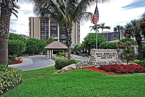 Beautiful ocean views, directly off Intracoastal.