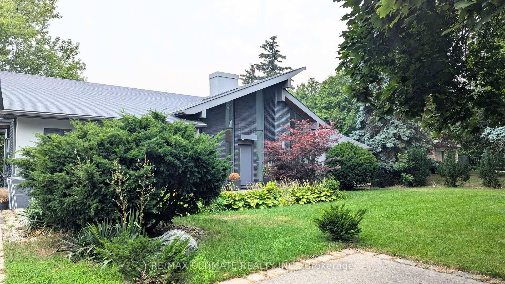 Offered Furnished or Unfurnished Negotiable, Modern Luxury Ground Level Apartment In Prime Southwest Oakville on a Massive Lot With Mature Trees and Meticulously Manicured Grounds.