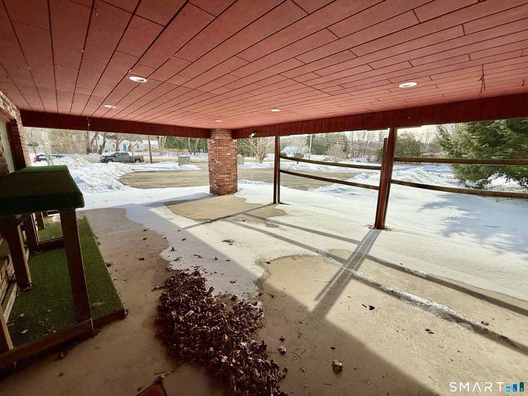 Prime commercial opportunity on Main Street South in Woodbury, adjacent to the well known 1754 House restaurant.