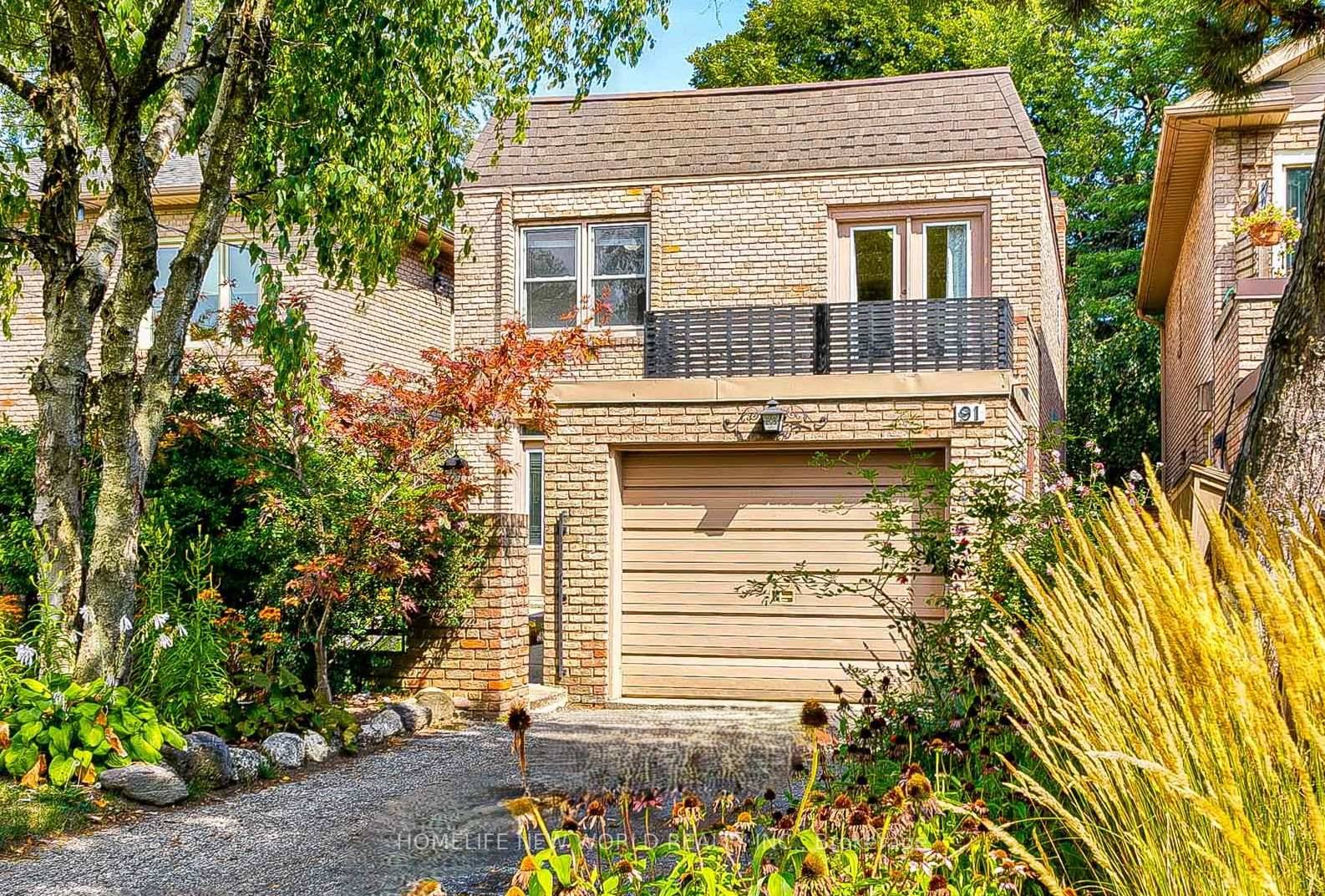 Welcome to 91 Elmsthorpe Avenue A Rare Opportunity to Live, Expand, or Invest !
