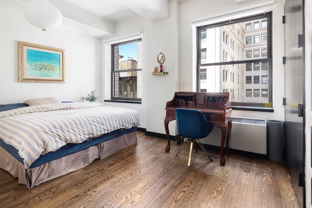 Residence 3102 is the largest true corner 1BR 1.