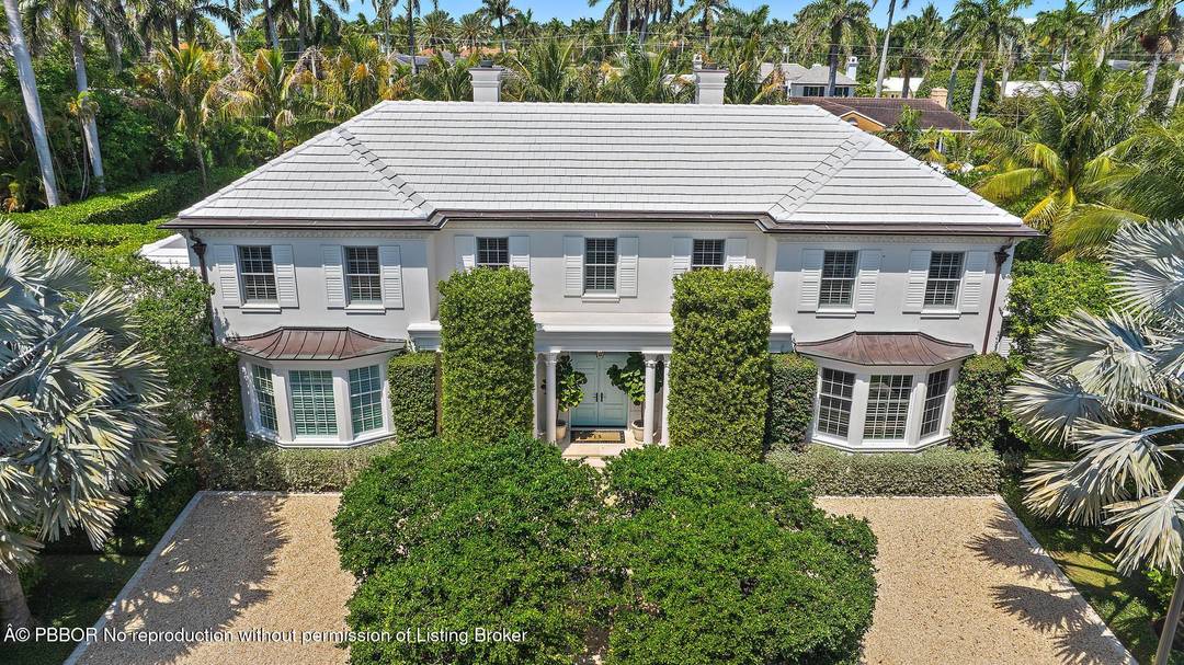 Introducing 255 Emerald Lane A Secluded Masterpiece of Unparalleled Luxury Tucked away in a tranquil setting south of the Clubs, this exquisite estate offers the ultimate retreat for the discerning ...