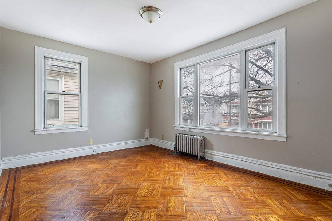 Free standing colonial style home with full basement and detached 1 car garage, located in close proximity to parks, stores, eateries, and other area amenities.