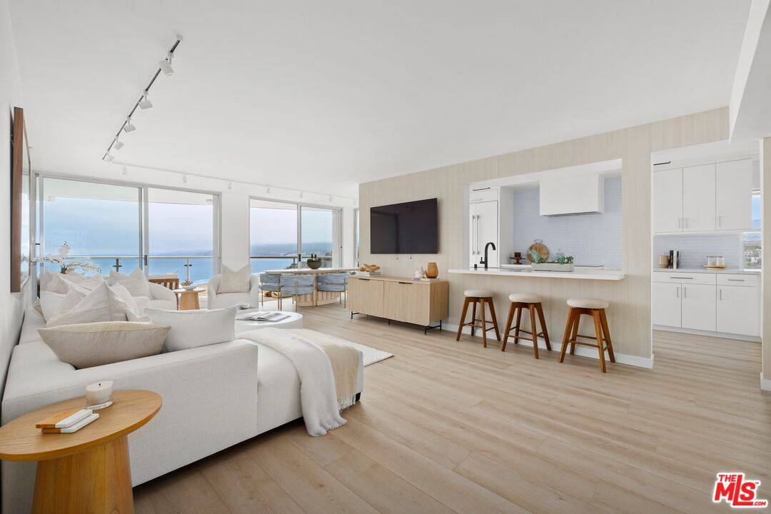 201 Ocean Ave 3BR Santa Monica La