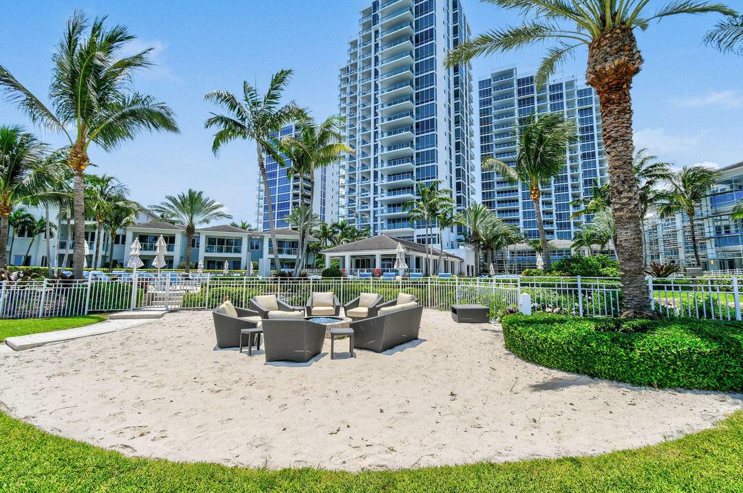 Rarely available fully upgraded Penthouse Residence at Water Club an opportunity to experience one of the building's most exclusive views.