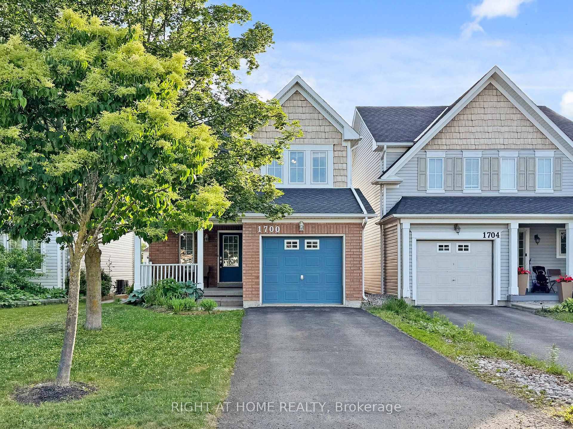 Ideal Home for a Large or Extended Family !