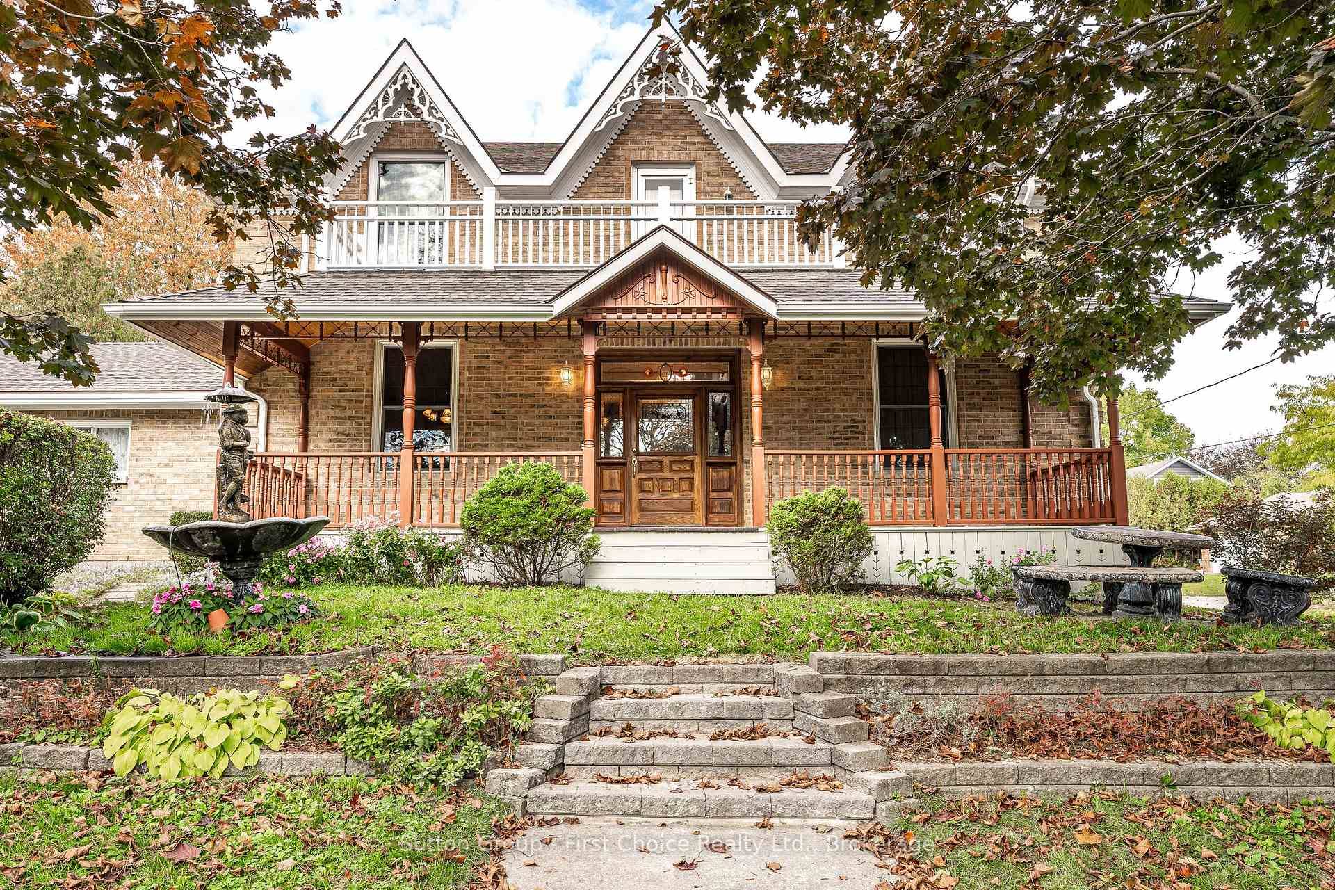 Charming 3 Bedroom Home in the heart of town.