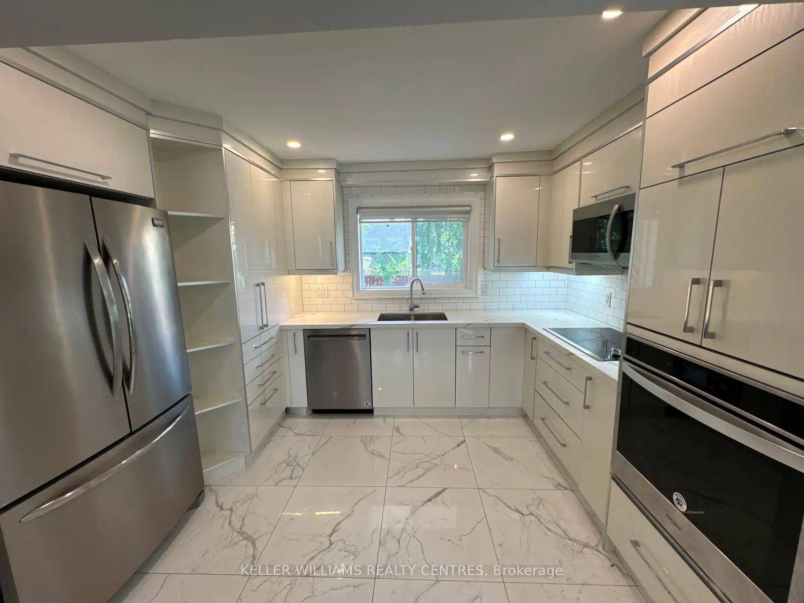 If you're seeking space, style, and serenity, this beautifully renovated 4 bedroom, 2 bathroom unit delivers the perfect blend of modern comfort and lakeside charm ready for you to move ...