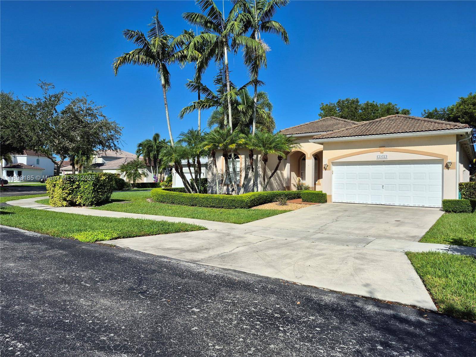 Priced to sell quickly, exclusive golf course community.