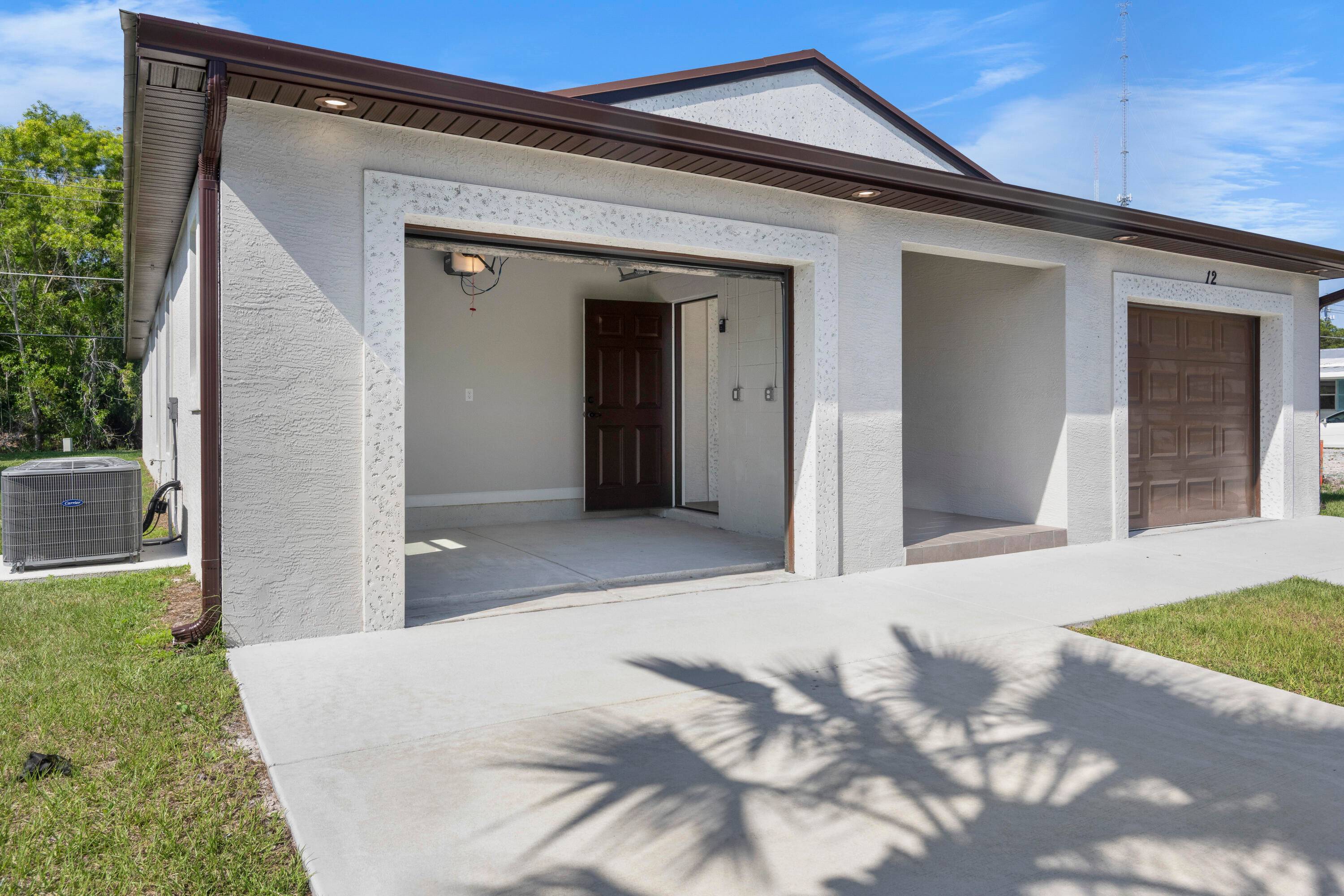 Our most Popular Model The Windsor offers unmatched value with 3 full bedrooms, 2 baths, and a golf cart garage With a Golf Course View all within one of Spanish ...